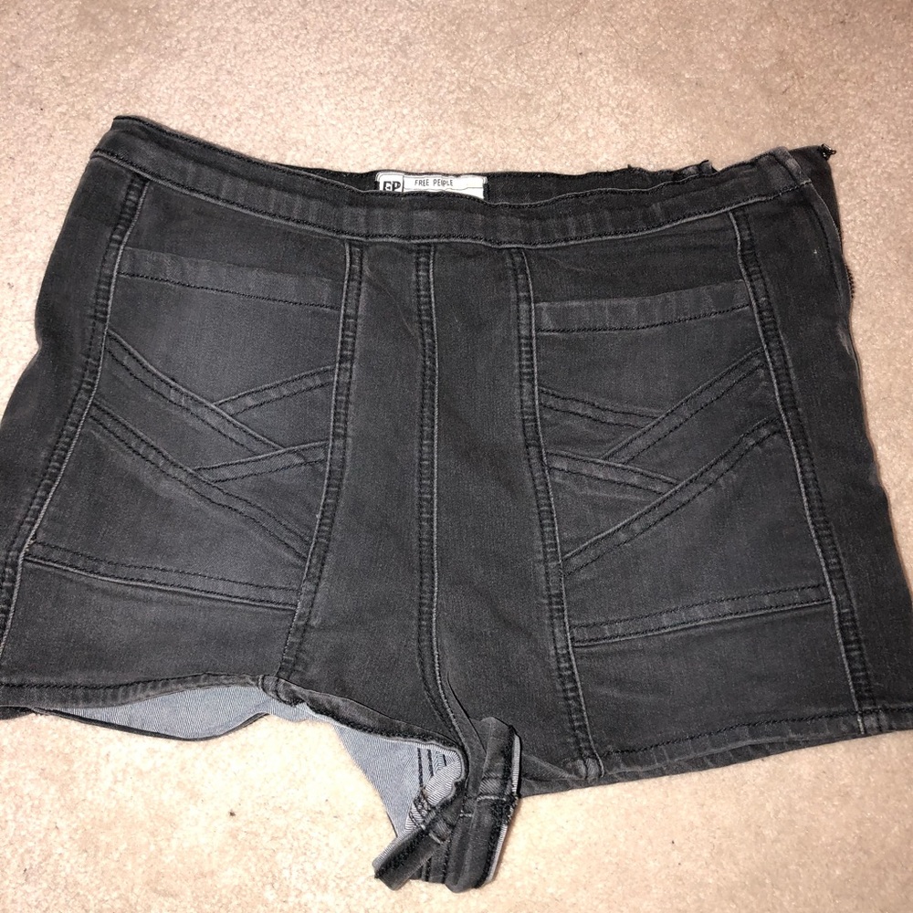 Black jean shorts with pockets in front